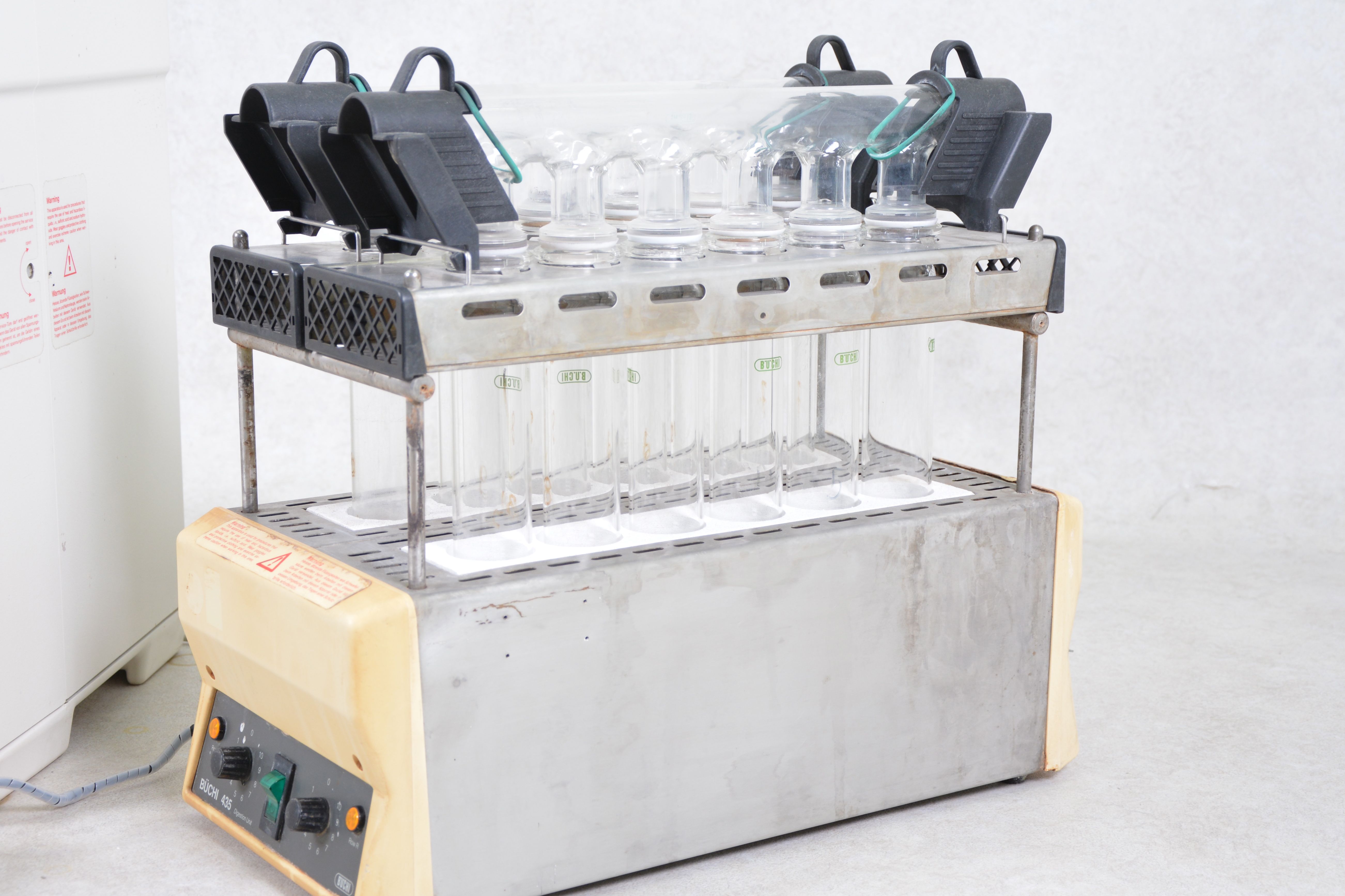 Buchi B339 und B435 System für KjeldahlStickstoff Bestimmungen