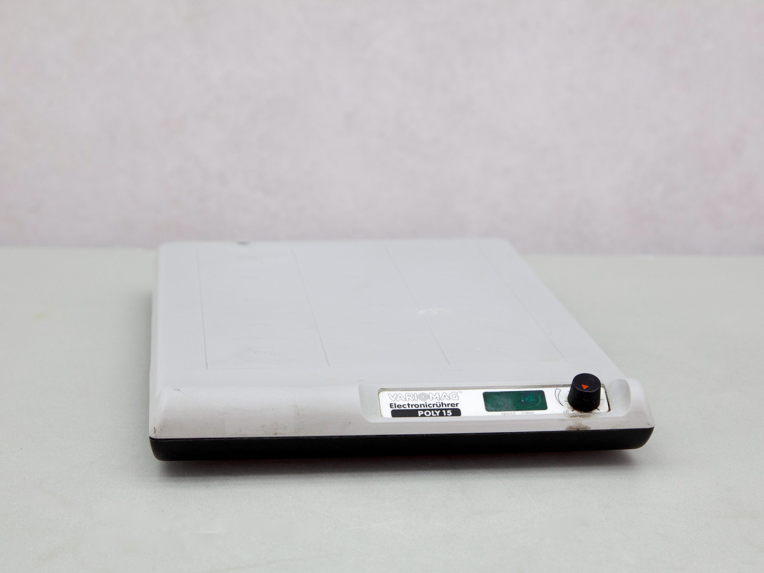 5944 Variomag Poly 15 magneetroerder 01